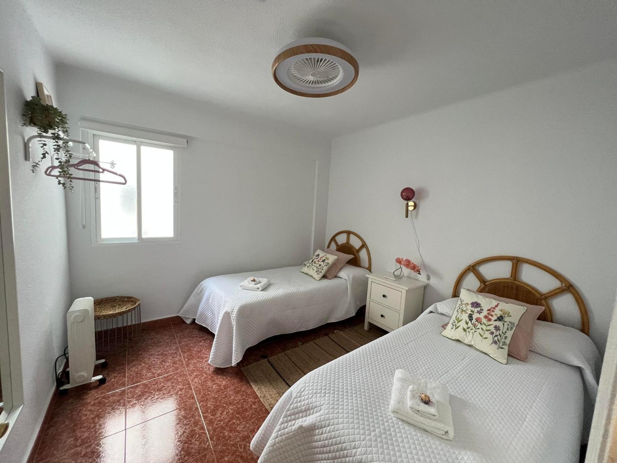 Gran Apartamento Con Parking Gratis Centro De Малага Экстерьер фото